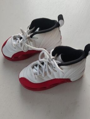 Kids White and Red High-Top Sneakers Look Brand New Size 8C